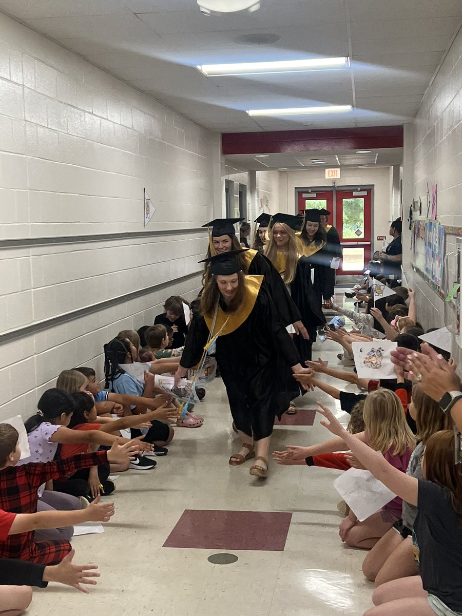 Leslie Ray tweet media