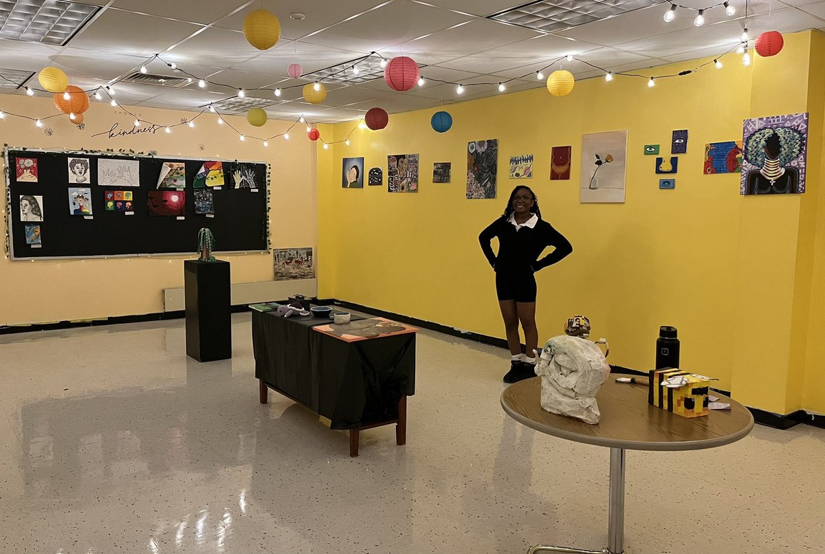 Thank you Ashley Bishop for converting this storage room into a beautiful art gallery as part of your Capstone project. This new gallery will be used to display art & high quality work for many years ❤️ @HartfordSuper @Hartford_Public #gladiatornation