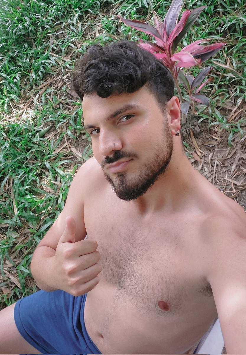 crisesdocris's tweet image. Selfie fazendo o joinha: ✅