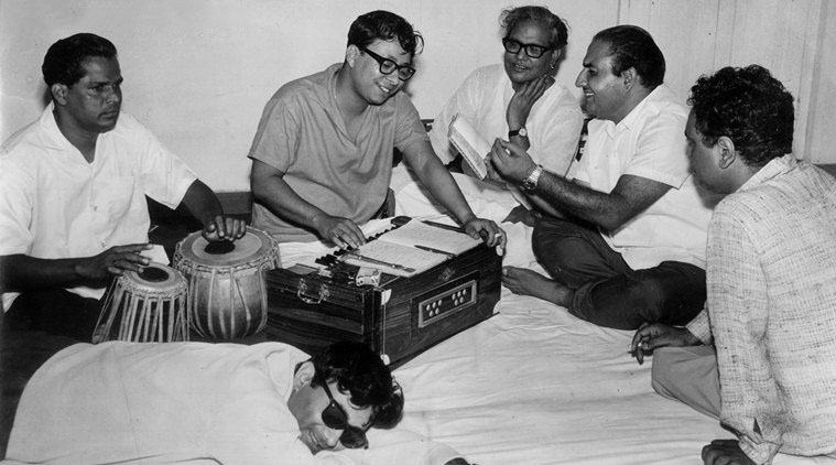 Main Akela Hi Chala Tha Janibe Manzil Magar, Log Saath Aate Gaye Aur Carvan Banta Gaya! Remembering legendary Urdu poet/lyricist, #MajroohSultanpuri With #DevAnand #RDBurman #MohdRafi