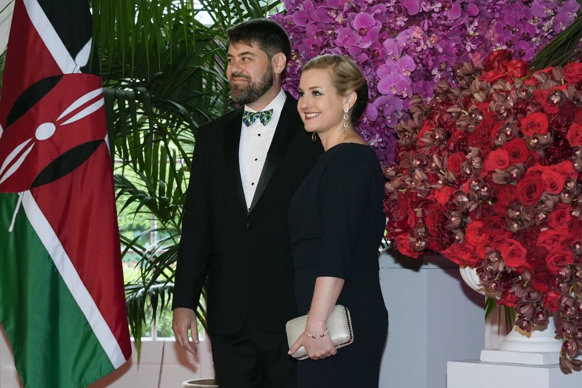 MayorGallego's tweet photo. Two places I didn’t expect to be on a Thursday evening, but am honored nevertheless:

1) @WhiteHouse State Dinner 
2) @nytimes homepage https://t.co/lr6GVL7Z21