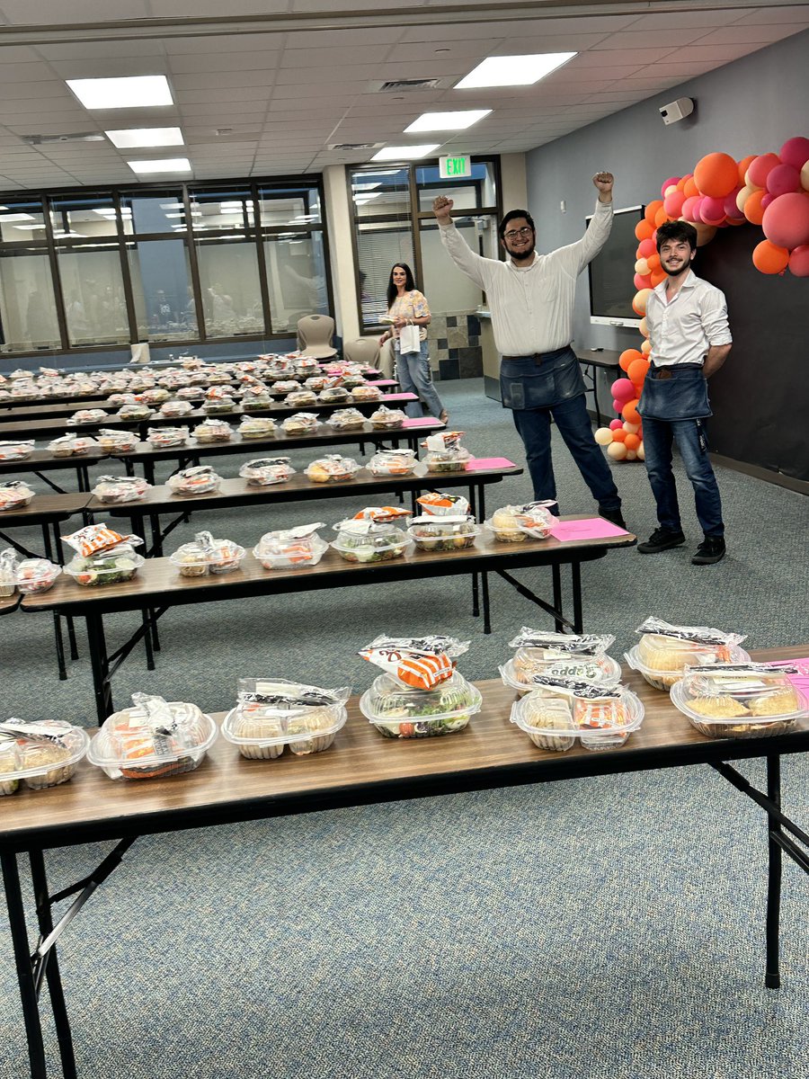HUGE shout out to @localtablekaty for helping feed some hungry staff members on the last day of school!! These guys were AMAZING at making sure 133 staff members at @TWEHowl had their order!! @katyisd #katyisd #twehowl #localtable