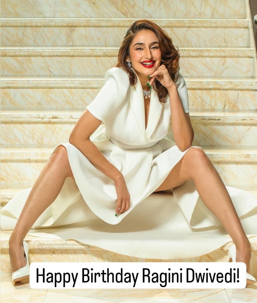 Wishing @raginidwivedi24 a very happy birthday!

#raginidwivedi #birthdaypost #birthdaywishes #Sandalwood #kannadaactress