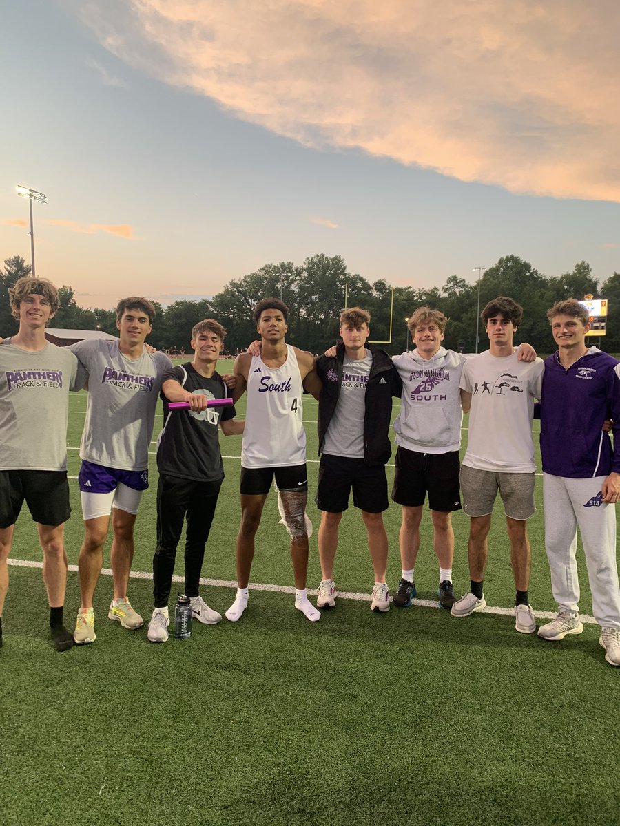 This squad  hangs on for the third and final qualifying position in the 1600m relay tonight at regionals!  Racing tonight were Sobiech, Bullock, A. Rheam, Black.  Completing the squad are J. Ryan, Dusleag, Cutshall, Tait!  <a href="/BHSS_Athletics/">Bloomington South Panthers</a>