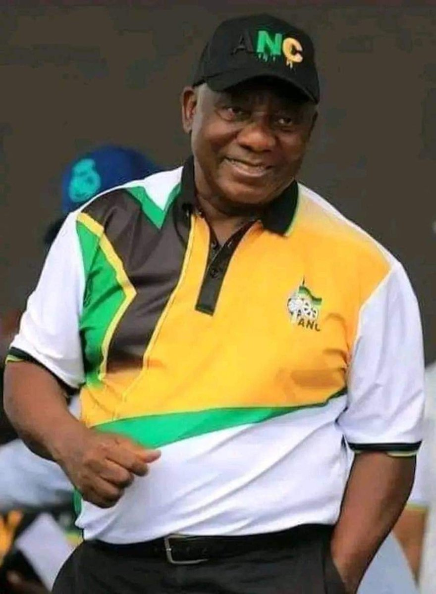 PhophiRamathuba's tweet photo. Morning fellow volunteers. Final push towards victory 🖤💚💛🦾🦾🖤💚💛 #VoteANC29May #VoteANC2024 #LetsDoMoreTogether #FillUpFNB 🖤💚💛 https://t.co/EIbddkMk0Z