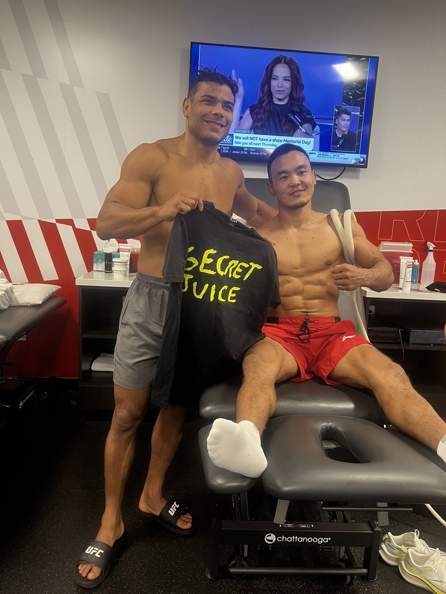 I gifted this guy a shirt . I just hope this Chinese don’t make copy of my Secret Juice 🧃 tshirt to sell at Alibaba 

Buy it at paulocostaofficial.com