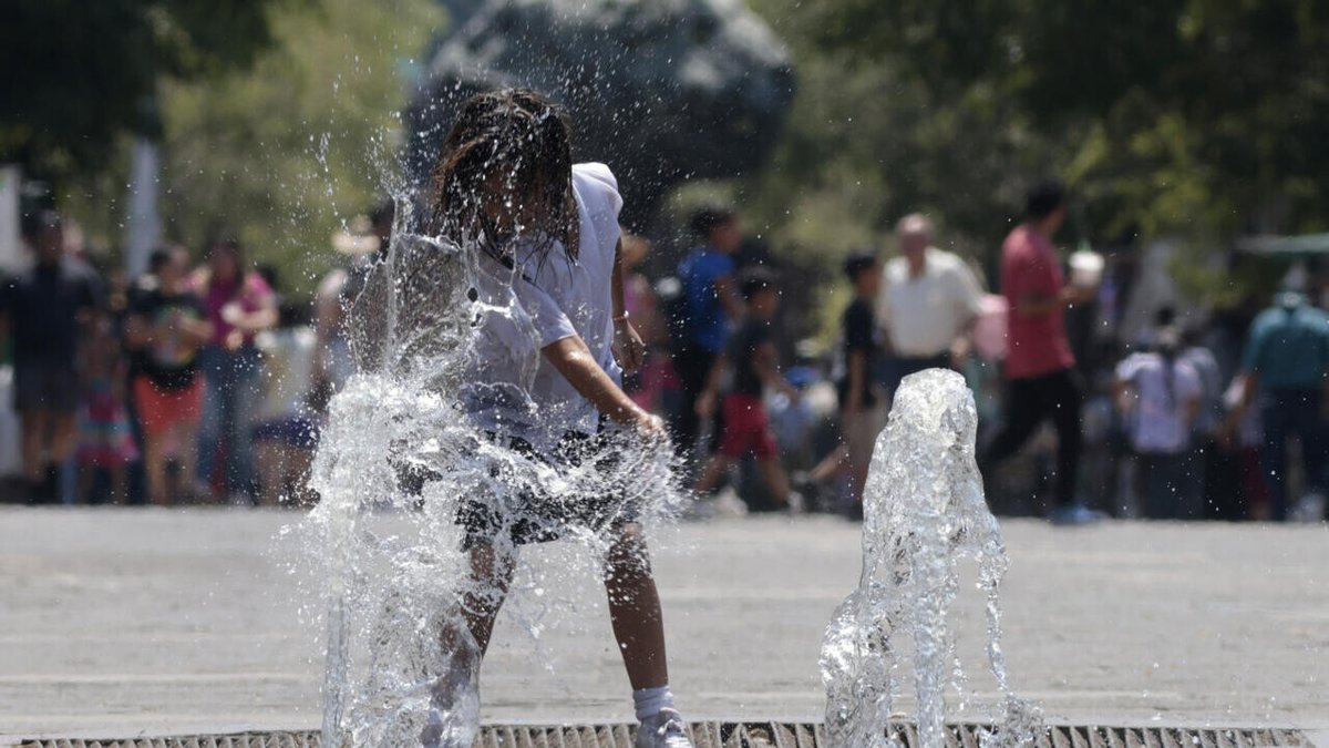 Dozens dead in blistering, weeks-long heat wave in Mexico ➡️ go.france24.com/ggj