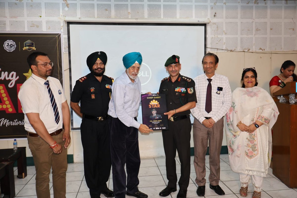 Felicitation of Shining Stars of 10th & 12th Board exams at CT Group Jalandhar by CO 2 Pb NCC Bn/Jalandhar Gp.
Mr Charanjit Singh Channi,Chancellor and Owner of CT Group, Faculty members with 150 Students and Parents were present.
#HQ_DG_NCC
@SpokespersonMoD 
@prodefencechan1