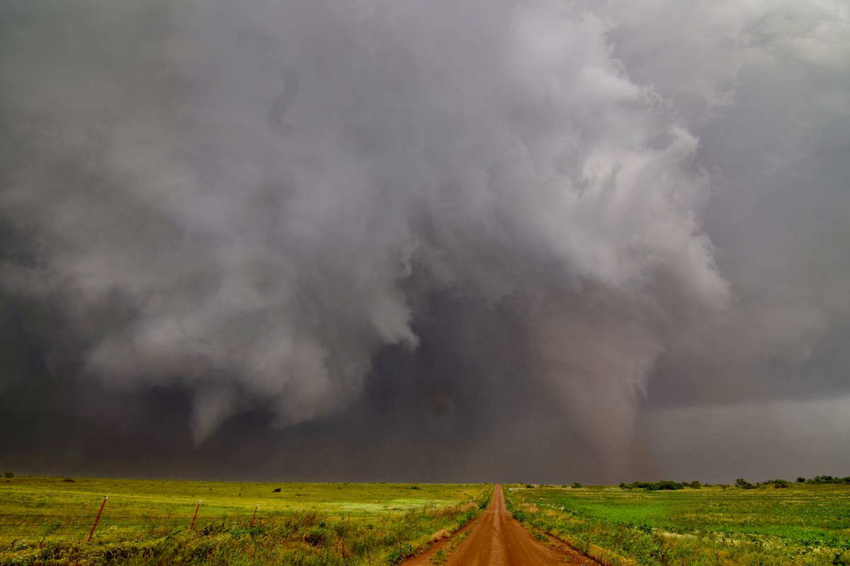 Twins. Captured by @MatthewCappucci near El Dorado, Oklahoma a few hours ago: