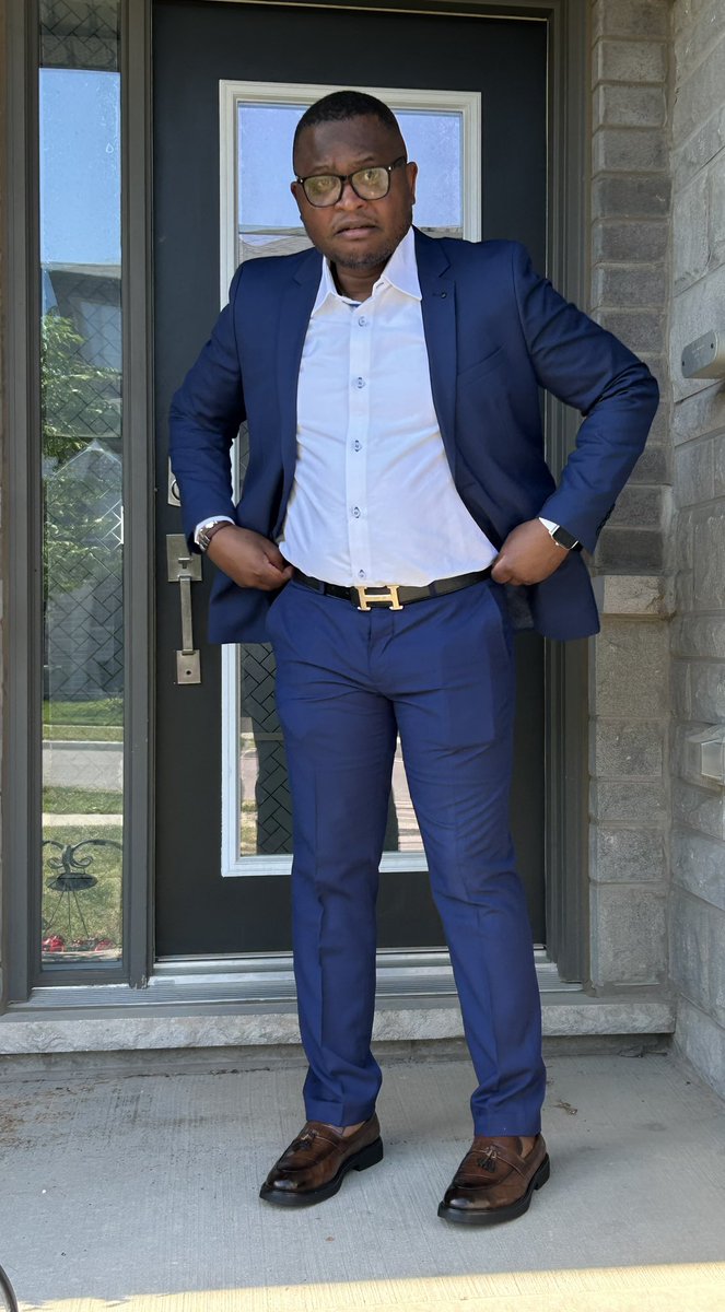 Eric Keunne (@erickeunne) on Twitter photo Conférencier principal lors duCafé des connaissances de <a href="/BrockUniversity/">Brock University</a> . J'ai eu l'honneur de parler de l'excellence en français & avantages d'être enseignant FLS .J'ai partagé ma passion pour les langues, l'importance de l'équité, la justice sociale & la diversité en classe Conférencier principal lors duCafé des connaissances de <a href="/BrockUniversity/">Brock University</a> . J'ai eu l'honneur de parler de l'excellence en français & avantages d'être enseignant FLS .J'ai partagé ma passion pour les langues, l'importance de l'équité, la justice sociale & la diversité en classe