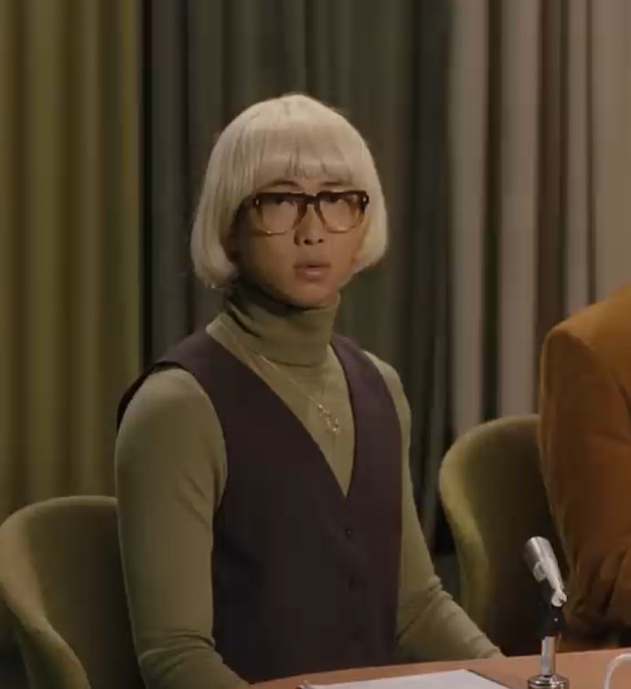 sevenrchive's tweet photo. WE FINALLY KNOW WHY NAMJOON HAD THE BLONDE WIG 😭😭😭 https://t.co/SKaWbyZH2B