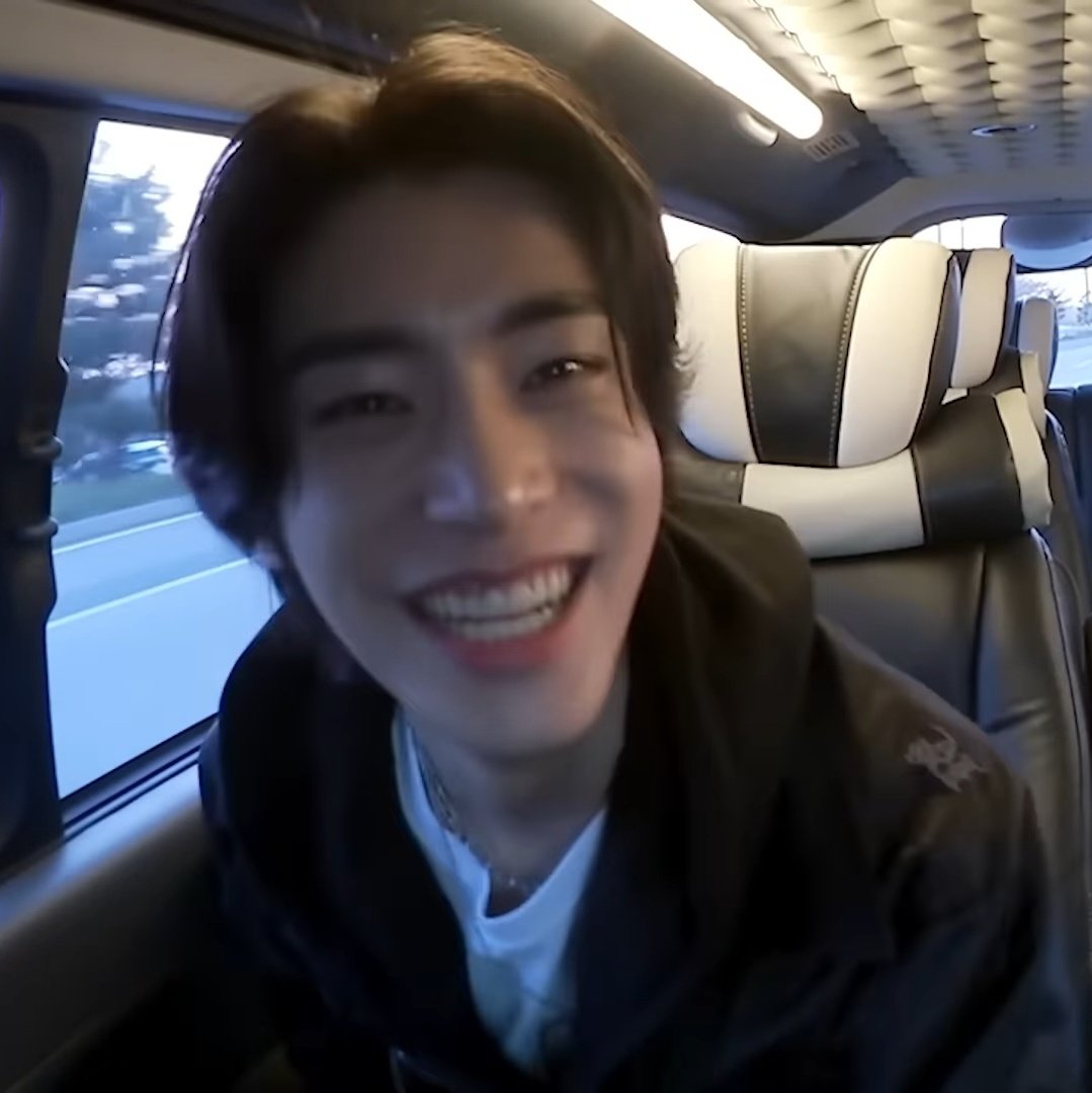 heartsforpjs's tweet photo. Jake and his contagious smile. https://t.co/xp8f65oEll