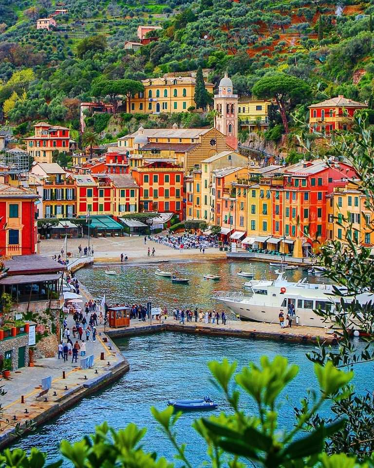 🇮🇹 Portofino, Genova, Liguria 📷 @andiamo_sergio #portofino #genova #liguria #cinqueterre #instagood #photooftheday #travel #traveling #travelplace #travelphoto #italy #italytrip #italytravel #italia #italytour #italystyle #italyan #italytourism #italyintheheart