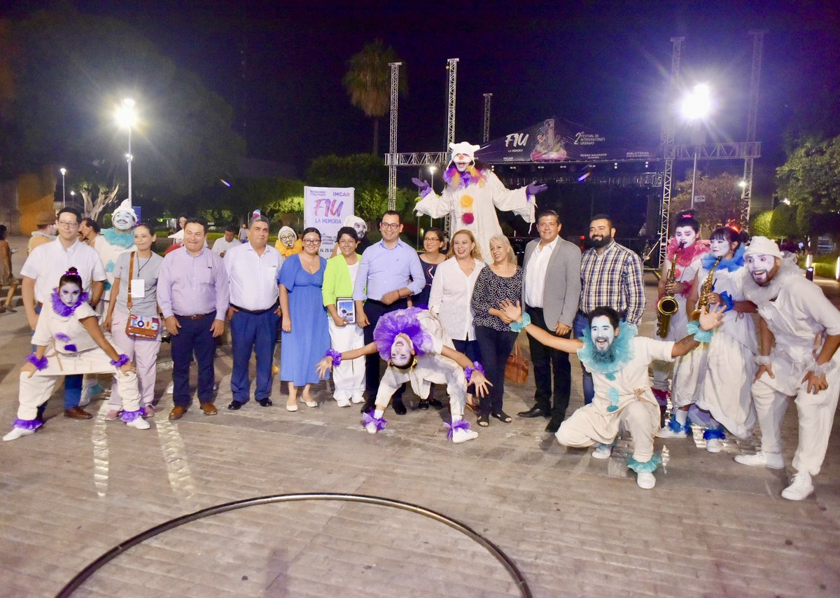 En #Irapuato destinamos espacios para que nuestros queridos artistas irapuatenses plasmen su arte y exhiban sus artesanías. 👩🏼‍🎨

¡No te pierdas este 2º Festival de Intervenciones Urbanas! 🎨🖌️

📆23 al 25 de mayo
📱Consulta la emocionante cartelera en las redes del <a href="/IMCAR_Irapuato/">Cultura Irapuato 🎭</a>