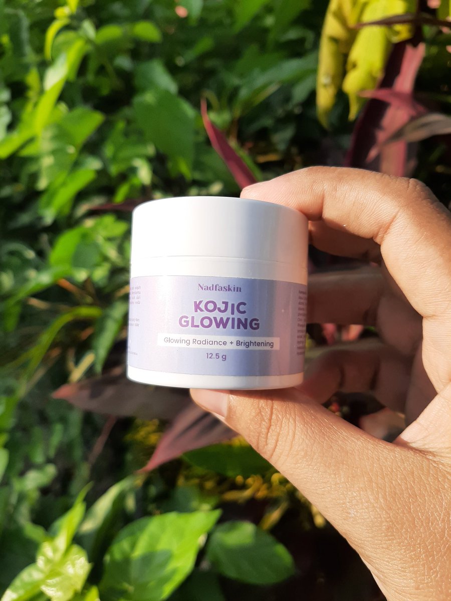 Mau review moisturizer underrated & super melembabkan yang aku pake ±2 minggu ini~ Kojic Glowing by @nadfaskin – a thread
