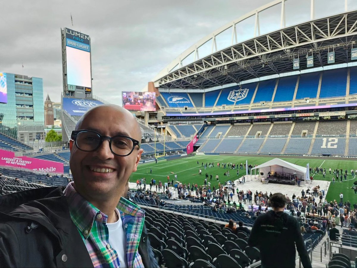 Rad_Reza's tweet image. #MicrosoftBuild #MSBuild party