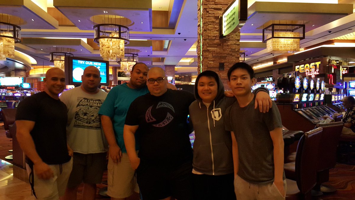 Tomster (@tomster_hots) on Twitter photo 