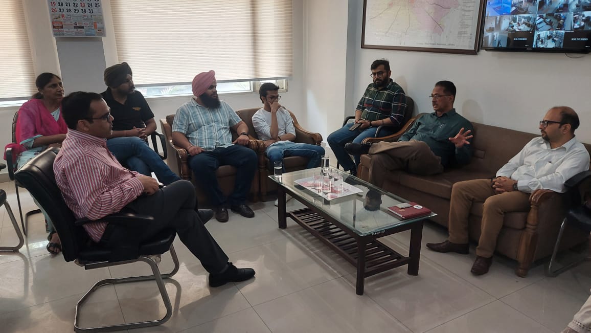 Teams representing Neuron-CoE at @STPIMohali and @StartupPunjab met with @RakeshKumarKansal, General Manager-DIC, Government of Punjab, Ludhiana, to promote the startup ecosystem in the state. @stpiindia @stpinext @arvindtw @DeveshTyagii @s_subodh @stpirakesh @llll5544