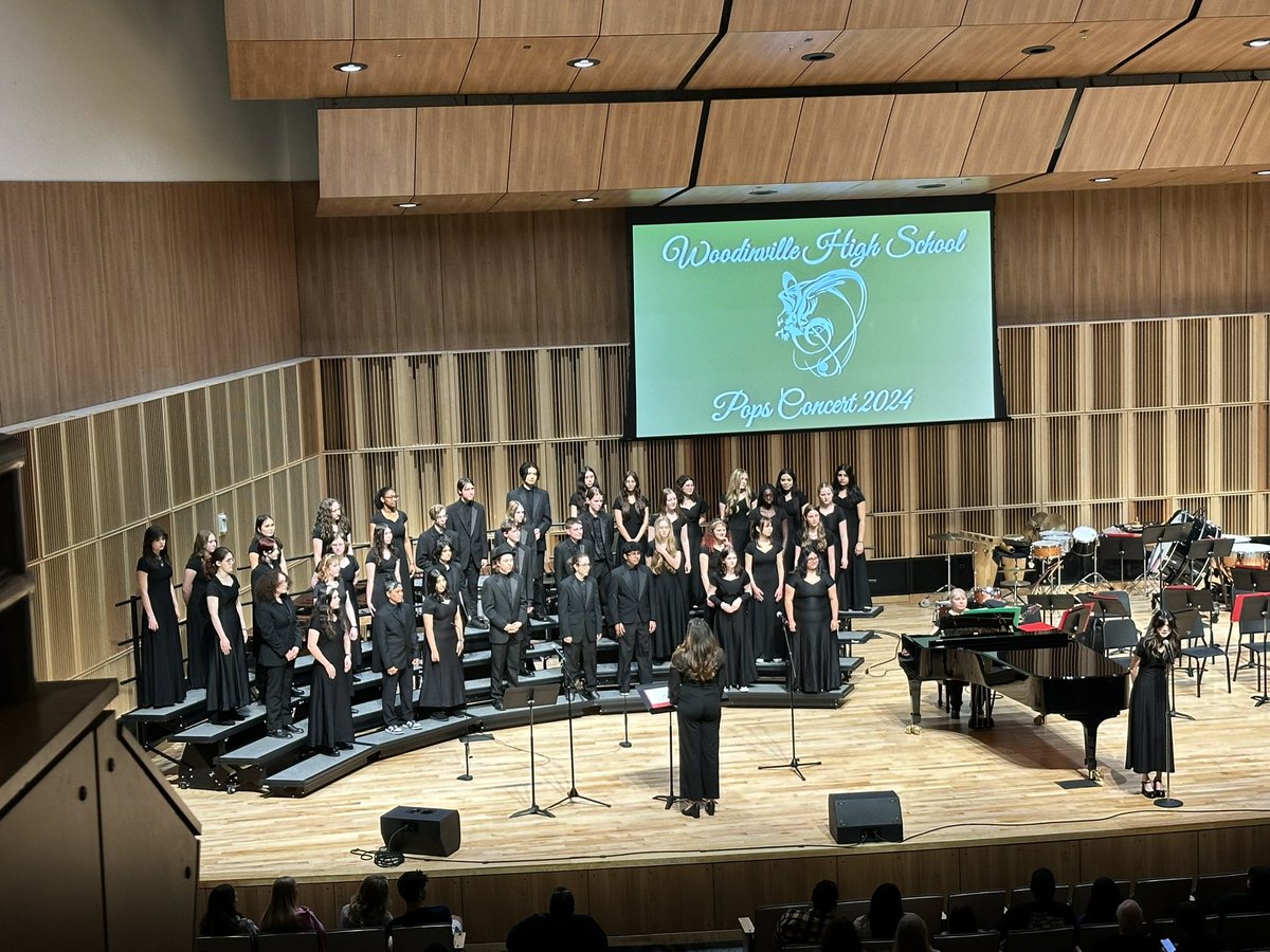 WolfPrincipal's tweet photo. Wonderful #WHSFalcon Pop concert tonight. Great to see past #TMSWolves and their families enjoying the fabulous music of these talented students.
#proudtobeondfalcononefamily
🌲🐺🌲
@Northshore_SD https://t.co/kyeKKyoiHt