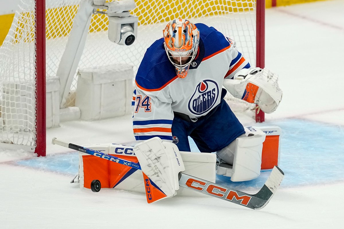 Oilers Stuart Skinner: Last 3 Games

3-0-0 Record
1.50 GAA
.923 Save Percentage