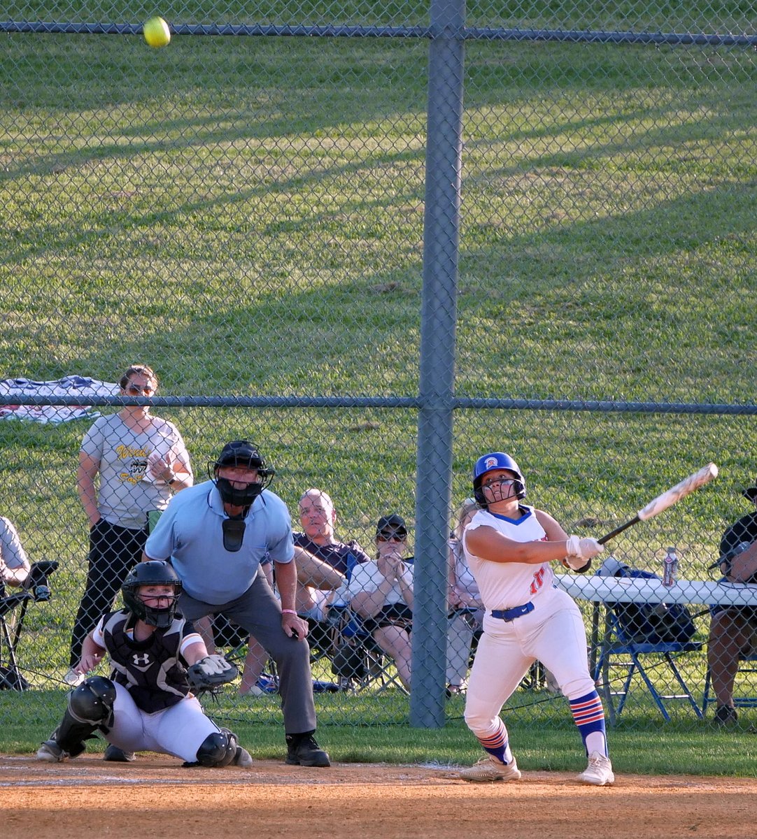 Southern Tier Sports Report (@tierreport) on Twitter photo HIGH SCHOOL SOFTBALL: EDISON RALLIES MULTIPLE TIMES AS THEY TOP WINDSOR IN 8 INNINGS TO REACH SECTIONAL FINAL (24 PHOTOS). . . <a href="/EHeightsSDAth/">Thomas A. Edison HS Athletics</a> <a href="/EmilyAiello47/">Emily Aiello</a> <a href="/mayciebennett11/">Maycie Bennett</a>
stsportsreport.com/index_get.php?… HIGH SCHOOL SOFTBALL: EDISON RALLIES MULTIPLE TIMES AS THEY TOP WINDSOR IN 8 INNINGS TO REACH SECTIONAL FINAL (24 PHOTOS). . . <a href="/EHeightsSDAth/">Thomas A. Edison HS Athletics</a> <a href="/EmilyAiello47/">Emily Aiello</a> <a href="/mayciebennett11/">Maycie Bennett</a>
stsportsreport.com/index_get.php?…