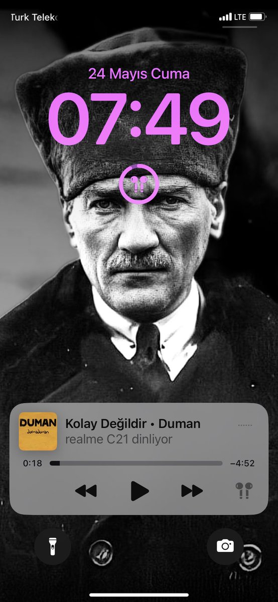 Babamın dinlediği şarkıya acilen bakmanız lazım