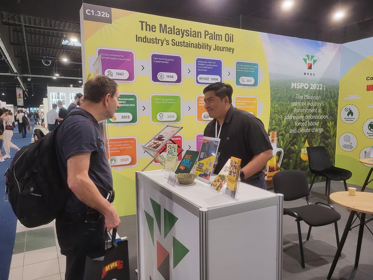 mpocHQ's tweet photo. Today marks final day of #MPOC’s participation in Warsaw Food Expo 2024. 3 days of discussions with stakeholders led to an engaging time!

Thank you to Unitata Bhd for participating with MPOC in this year’s Warsaw Food Expo. Our thanks also to stakeholders that visited our booth. https://t.co/ge6Kx7VNRD