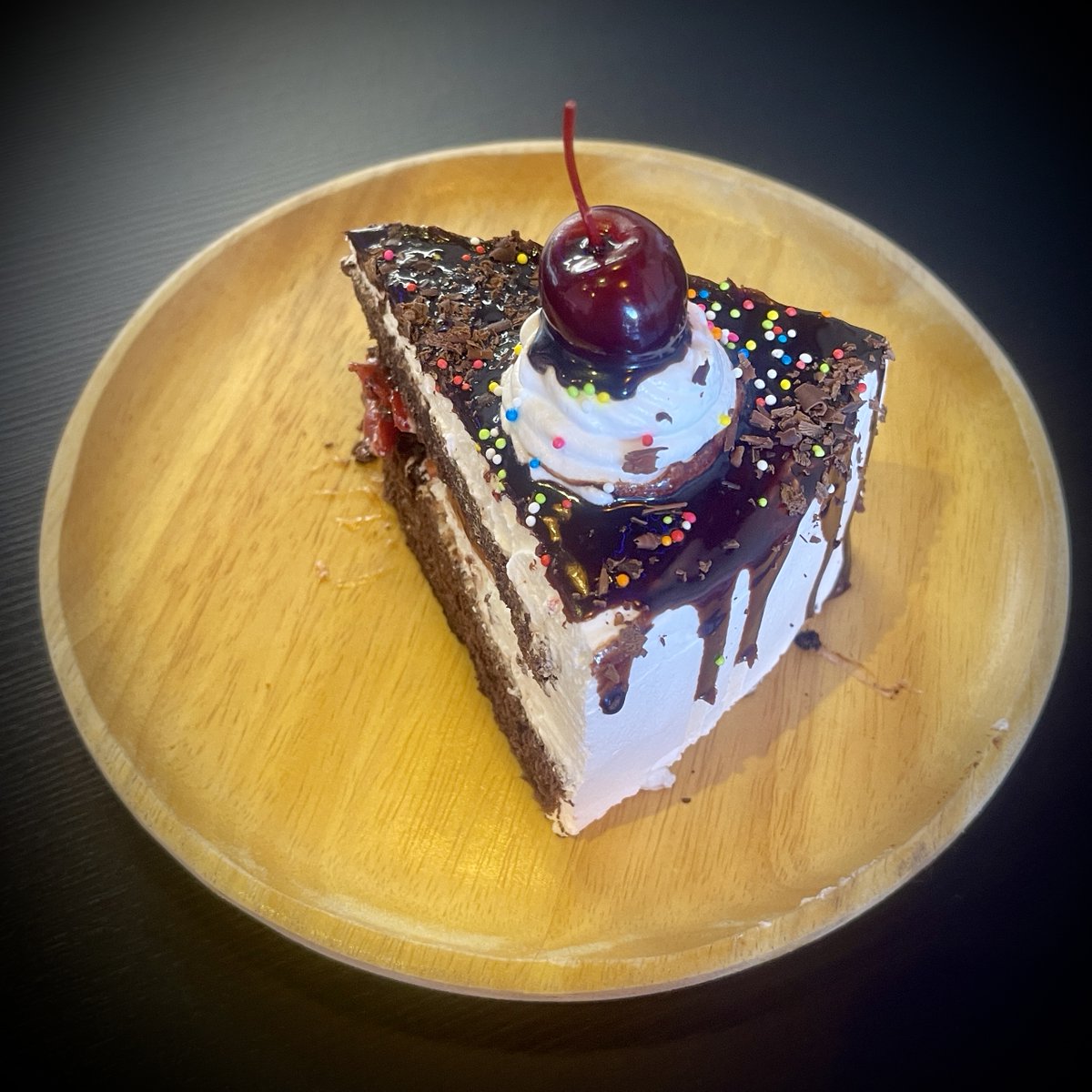 ThePattayaGuide's tweet photo. Black Forest Twist 
Our modern take on the classic gateau. Light chocolate sponge, whipped cream, cherry jam, and glossy ganache, topped with sprinkles and maraschino cherries. A feast for the eyes and palate.

https://t.co/mbfBbJbtjD https://t.co/68JF5FfYmP