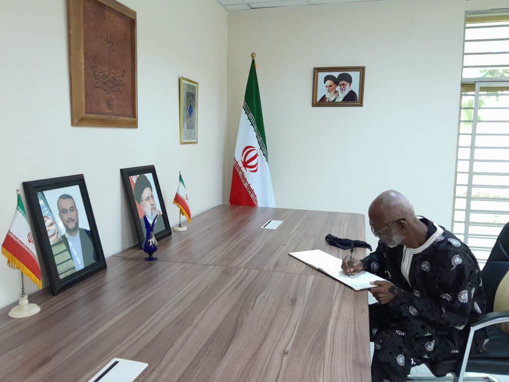 ddtvmediagh's tweet photo. Yusif Krobo-Edusei, the Propaganda Sec. of Positive Action Now (PAN), a Pan African political pressure group of the Convention People's Party which is based in Ghana, was at the Iranian Embassy in Accra yesterday to sign the book of condolences on behalf of the CPP pressure group https://t.co/Kdp9QTwmkE