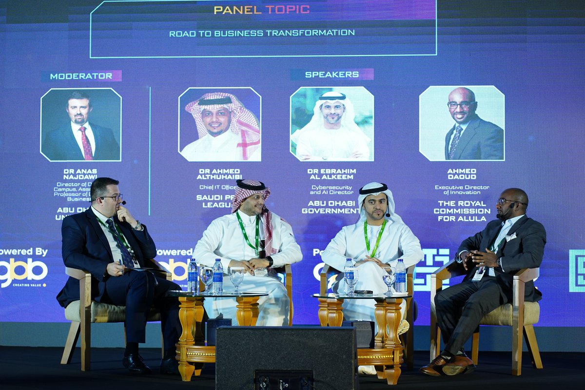 emerging_tech_'s tweet photo. Day - 2, the panel discussion on the "Road to Business Transformation" presented an array of insightful strategies. Covering topics such as no-code and automation-driven business models, data sharing and aggregation, optimizing digital assets, and implementing agile frameworks. https://t.co/piyORzLXUx