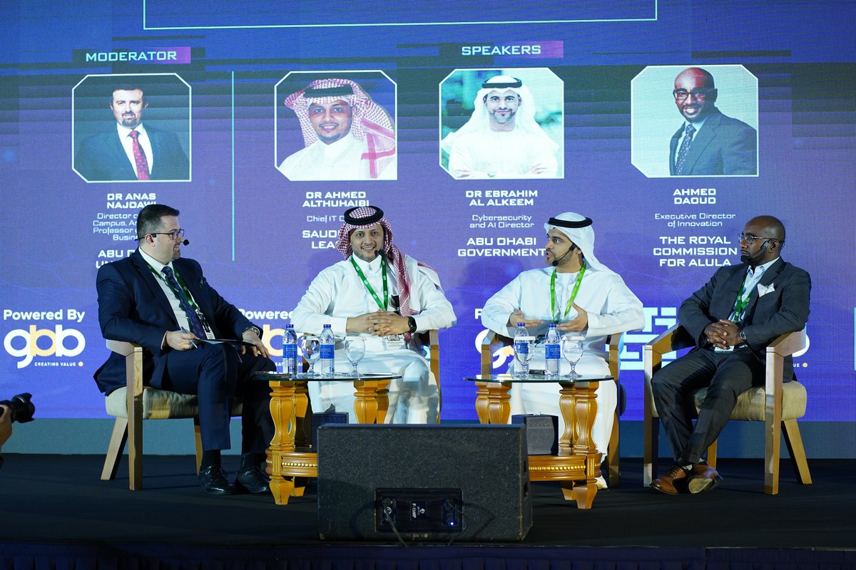 emerging_tech_'s tweet photo. Day - 2, the panel discussion on the "Road to Business Transformation" presented an array of insightful strategies. Covering topics such as no-code and automation-driven business models, data sharing and aggregation, optimizing digital assets, and implementing agile frameworks. https://t.co/piyORzLXUx