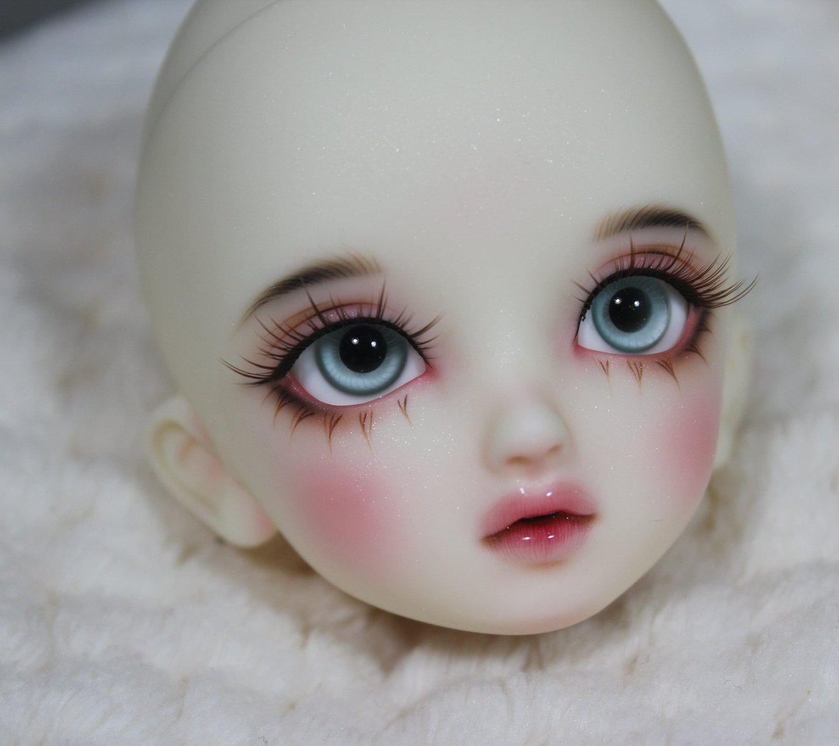 W (작업중) tweet media