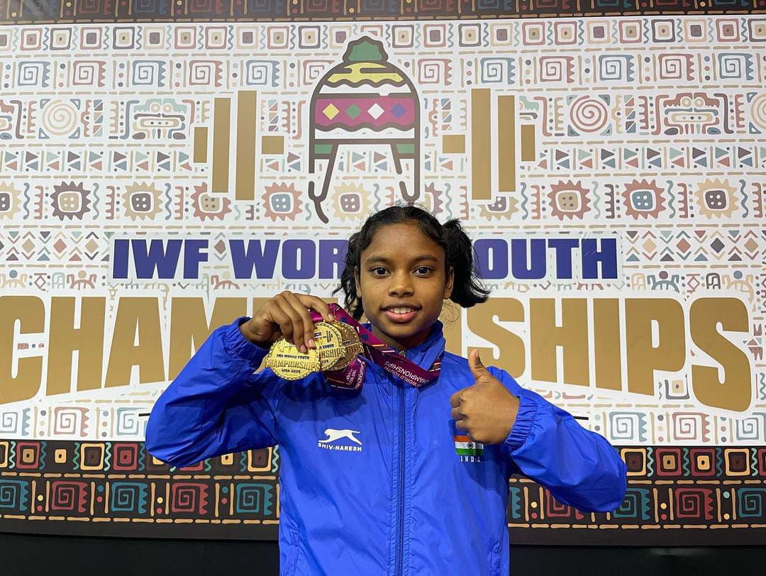 KVS_HQ's tweet photo. Proud Moment for the Nation!🇮🇳
Heartiest congratulations to Preetismita Bhoi of #PMSHRI KV Dhenkanal for becoming the first Indian weightlifter to win a title🏅with a clean and jerk World Record in the women's 40 kg at the IWF World Youth Championships in Lima!
#ProudKVians #KVS https://t.co/GW1URP6vJD