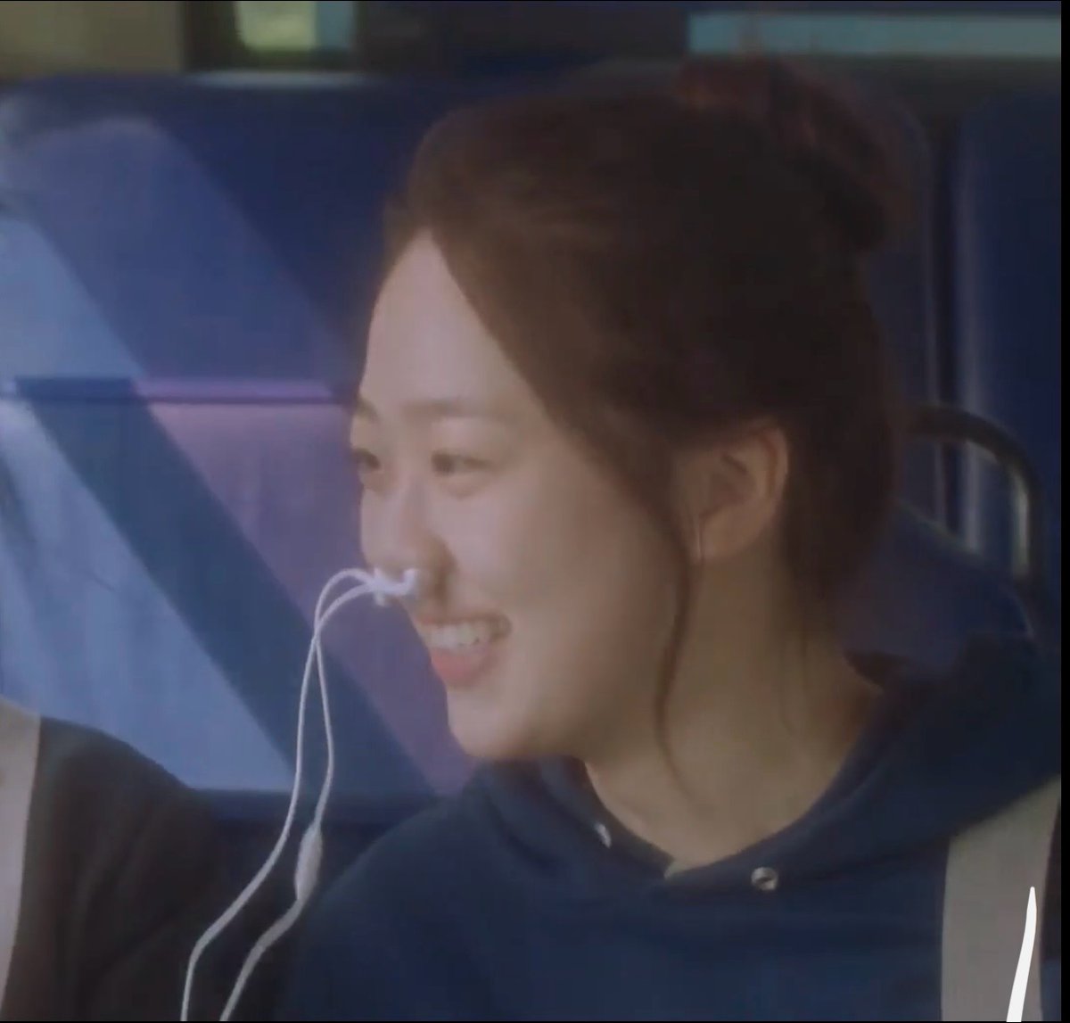 어떤 영화 ost앨범이 없는데
전 뭘 들어야되죠 현철님,,, 오혁님,,, ?