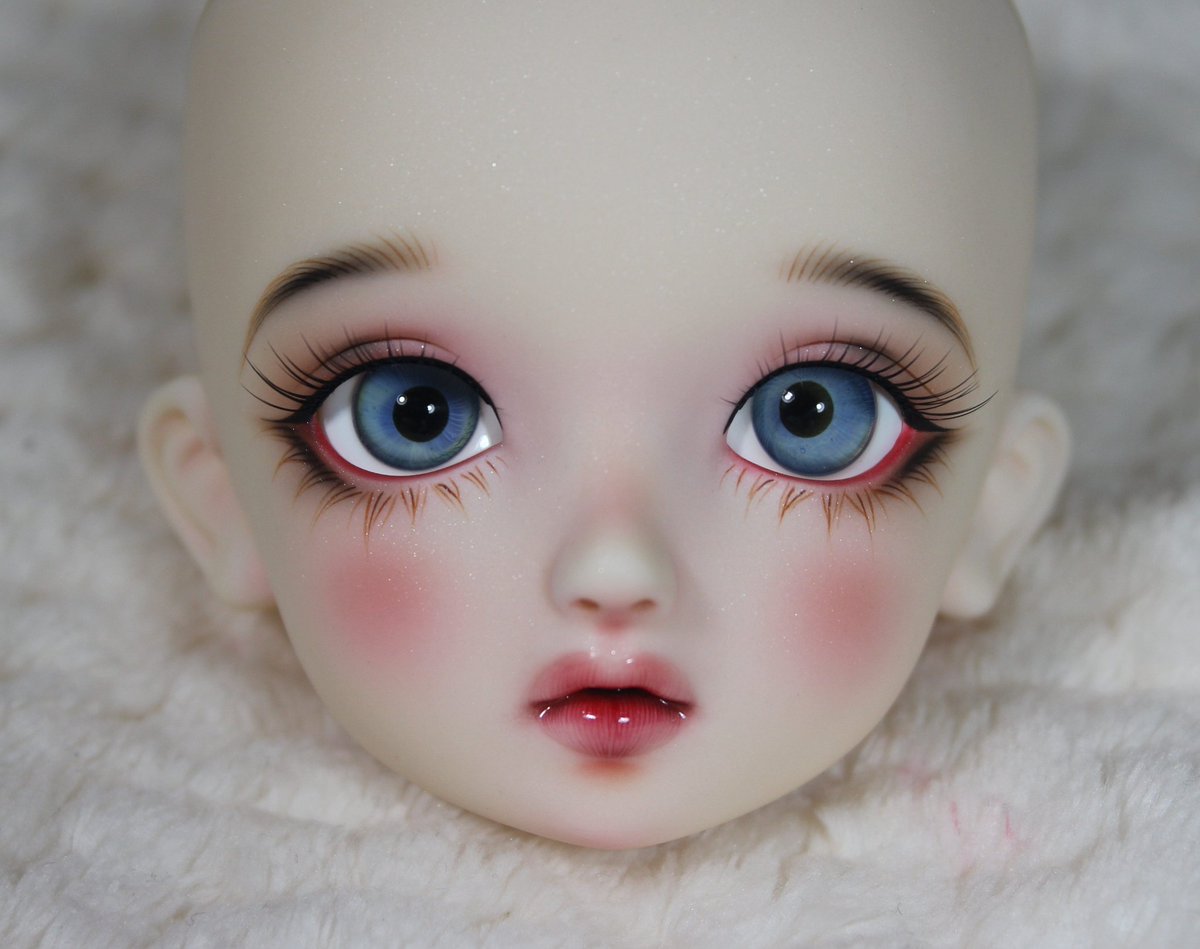 W (작업중) tweet media