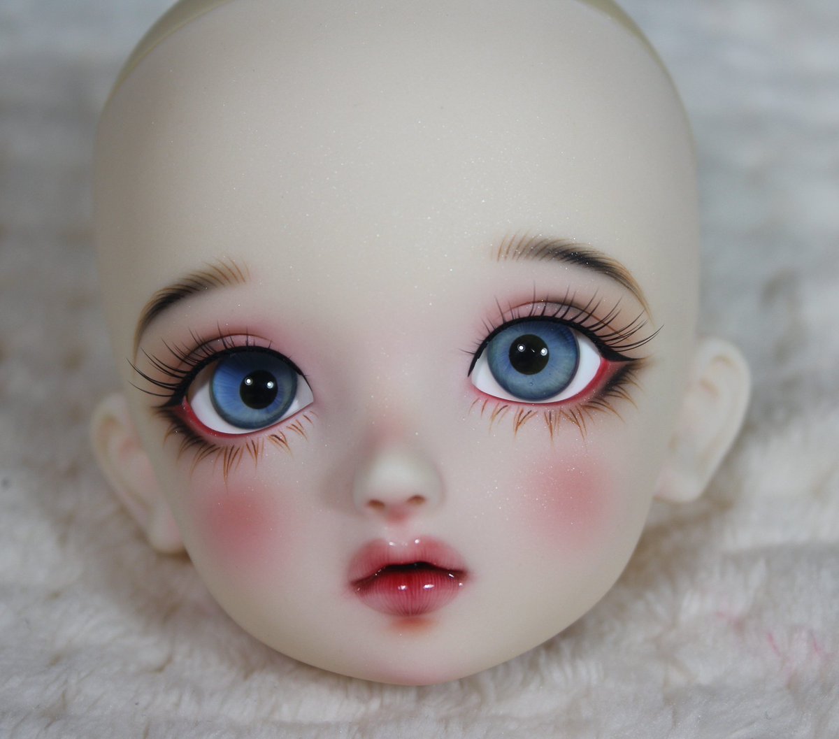 W (작업중) tweet media