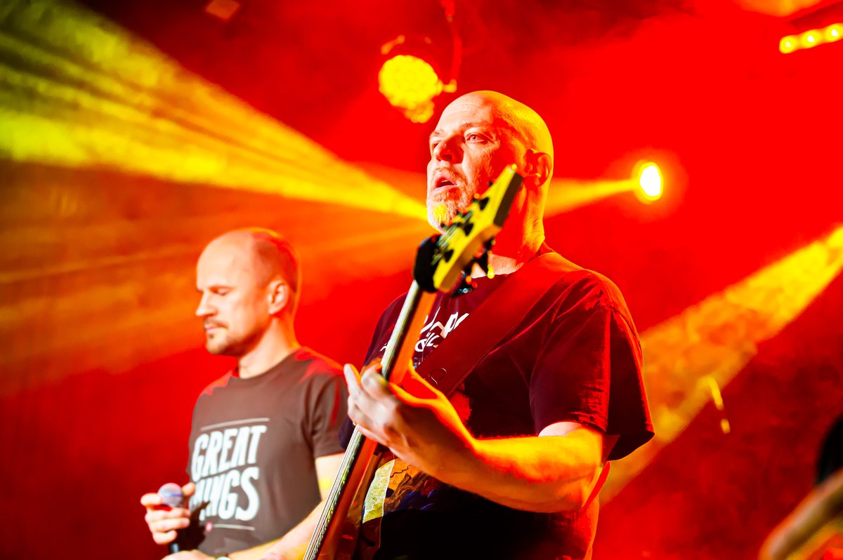 BuildStuffConf's tweet photo. 🎶 Party like a developer pro at #BuildStuffConf's epic afterparty! 🎉 Get your groove on with music, networking, and endless fun! 🔥#DeveloperLife #Devparty
🎟️Secure your spot now: https://t.co/hVNv4sglU5 https://t.co/v9kP8RsWGy