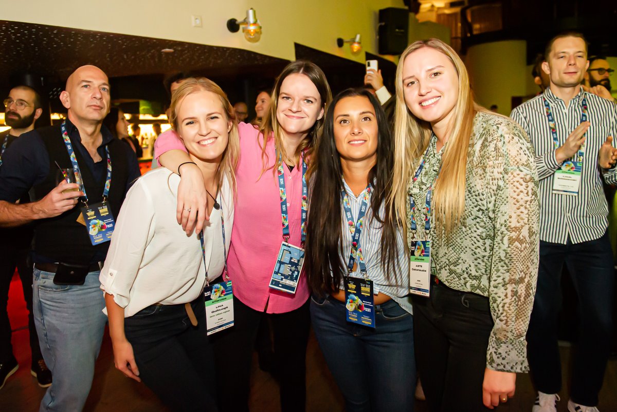 BuildStuffConf's tweet photo. 🎶 Party like a developer pro at #BuildStuffConf's epic afterparty! 🎉 Get your groove on with music, networking, and endless fun! 🔥#DeveloperLife #Devparty
🎟️Secure your spot now: https://t.co/hVNv4sglU5 https://t.co/v9kP8RsWGy