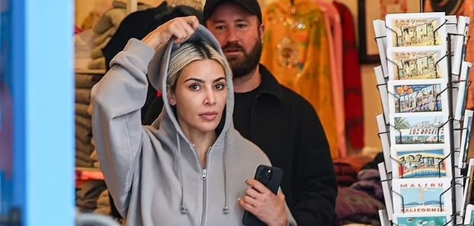 Kim Kardashian Goes Makeup-Free in Sweatpants for a Casual Outing in Beverly Hills