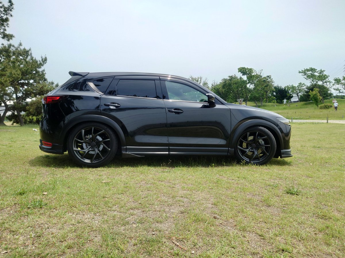 cx5black's tweet photo. 月曜日にkamikazecollectionのオーバーコートセラミックしてから洗車無しで埃乗ってますが良い艶感✨
#kamikazecollection https://t.co/h8nqbdMY7I