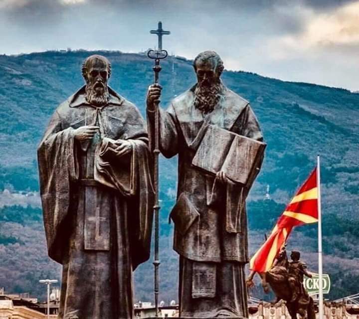 Додека пишуваме #Кирилица постоиме!
Честит празник!