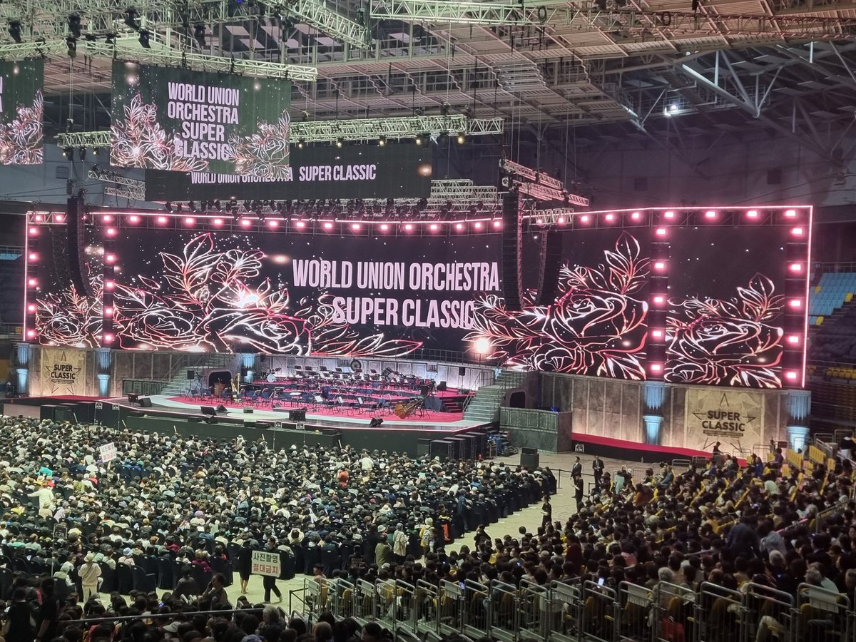 KkungSeoul's tweet photo. 월드유니온오케스트라슈퍼클래식콘서트
국가대표
#김호중
#KIMHOJOONG
#24년5월24일8시공연
#프로그래푹 https://t.co/7BOvLbaiBr