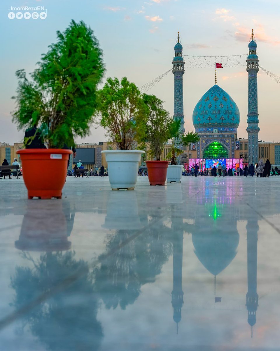 ImamRezaEN's tweet photo. Imam Sadiq (as): Whoever acknowledges all the imams and denies the Mahdi is like one who acknowledges all the prophets and denies Muhammad’s prophethood.

Kamal ul-Deen, vol. 2, p. 333 https://t.co/S8Utz8D7bk