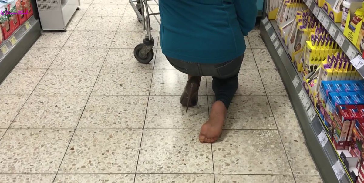 HelenaAbramov's tweet photo. #tights #strumpfhose #lostshoe #oneshoeonly #oneshoe #oneshoeoff #oneshoeon #nylonsoles #pantyhose #highheels #suntanpantyhose #oneshoeonly #dirtyfeet #dirtyfeets #dirtysoles #dirtytights #cinderella
😘😘
A shoe was stolen while I was shopping. I only took the shoe off briefly https://t.co/vC3nCISkGQ