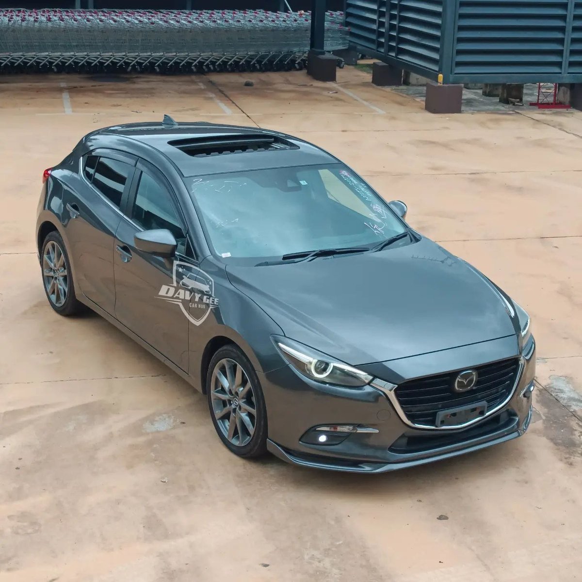 ShullyShelly's tweet photo. M-pesa  Barack Obama 

Luxury car 🚗 
On sell 
Mazda Alexa model 1 

More info DM
Asap 
0796799205

Cash price 2,25M https://t.co/uIoE20bzV7