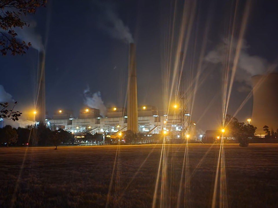 mteton's tweet photo. Yesterday was a remarkable day for Kriel Power Station, as all units were operational after a long period. Kudos to the Power Station General Manager, Ms Morongwe Raphasha, and her team for their excellent work, which has contributed to the improved energy availability factor. 🙌🏾 https://t.co/ShuTwd6Se4