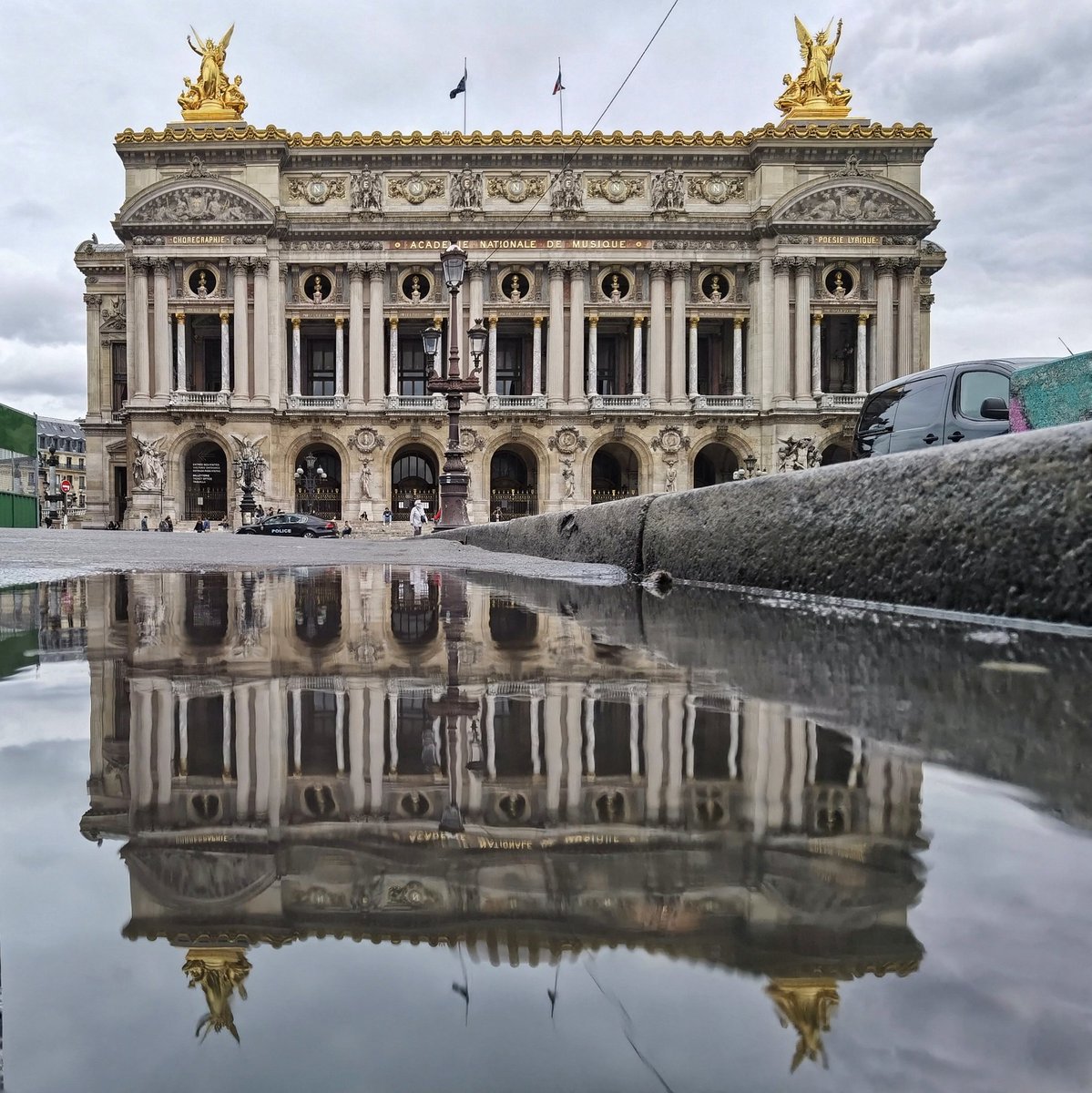 Opera de Paris

_____
@ParisJeTaime #parisjetaime @operadeparis #opera @le_Parisien @Paris @VisitParisIdf @visitparisreg @ParisZigZag @vivreparis @VivreParis_ @ParisBouge @QueFaireAParis #streetphotography #photography #photooftheday #Paris #france #travel #reflection #street