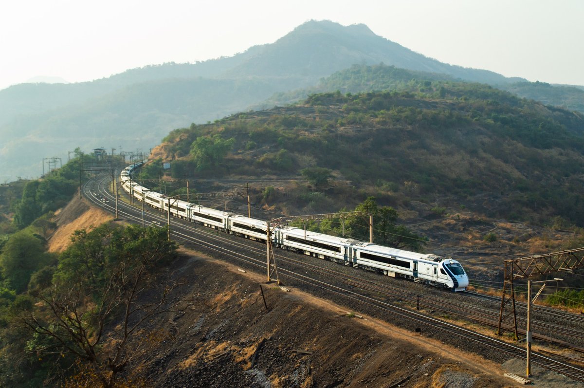 Triumphing over terrain, #VandeBharatExpress maps the contour of Monkey Hill in Bhor Ghat, Maharashtra.