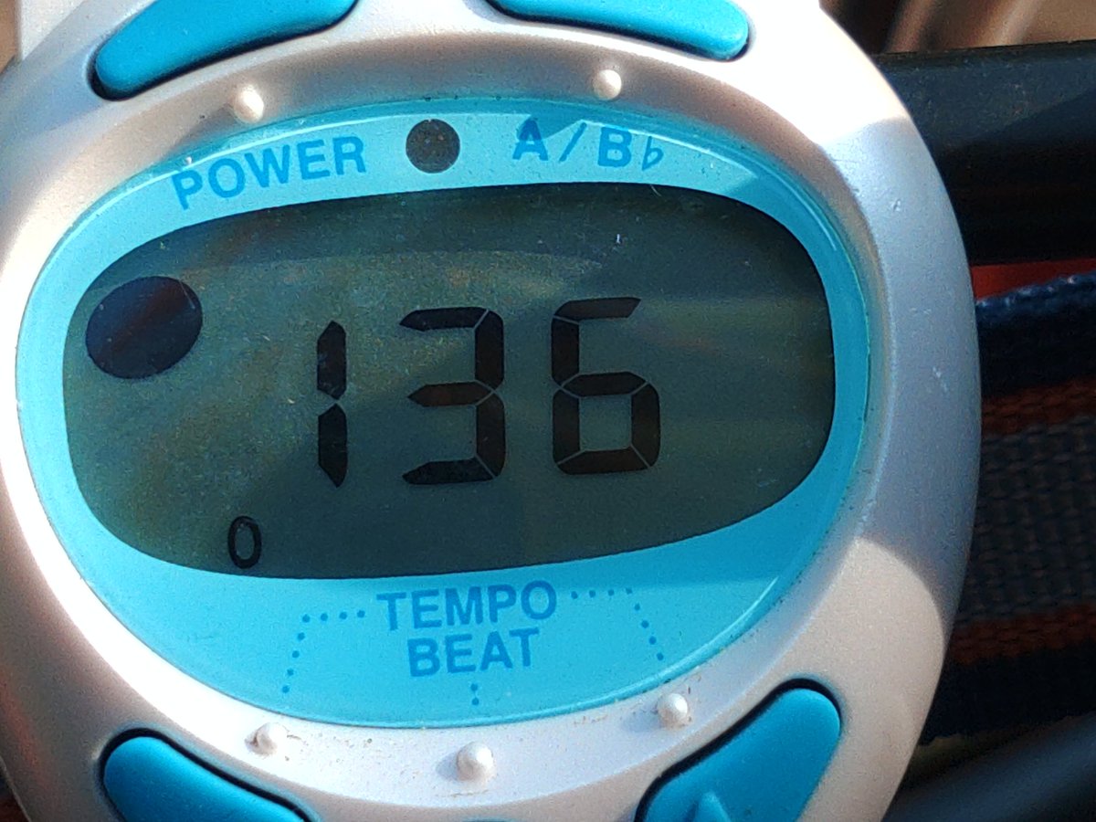 KTM819O4's tweet photo. #バイク押し #7500m #136bpm #90分 #暑熱順化 https://t.co/YHApHU56wA