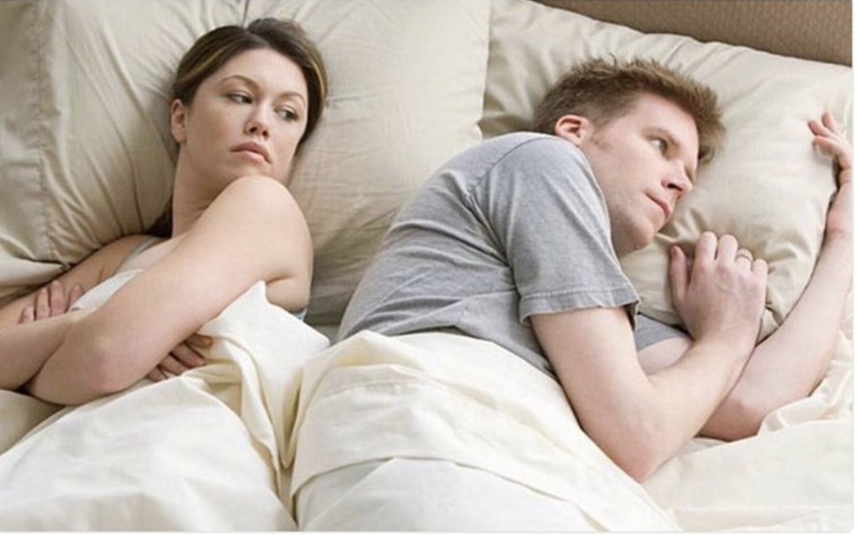 He didn't think she would like the Vinyl Lounge Show.
Don't make the same mistake, tell her its on tonight at 8pm and you won't get the cold shoulder like this dope!